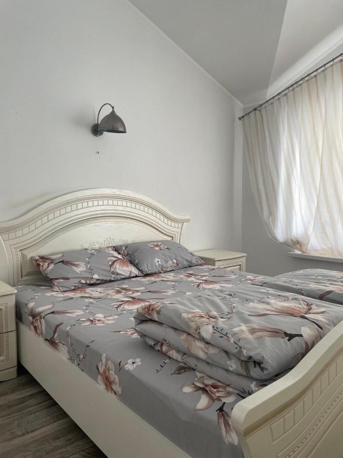 Comfort Place In The City Centre Ivano-Frankivsk Exterior photo